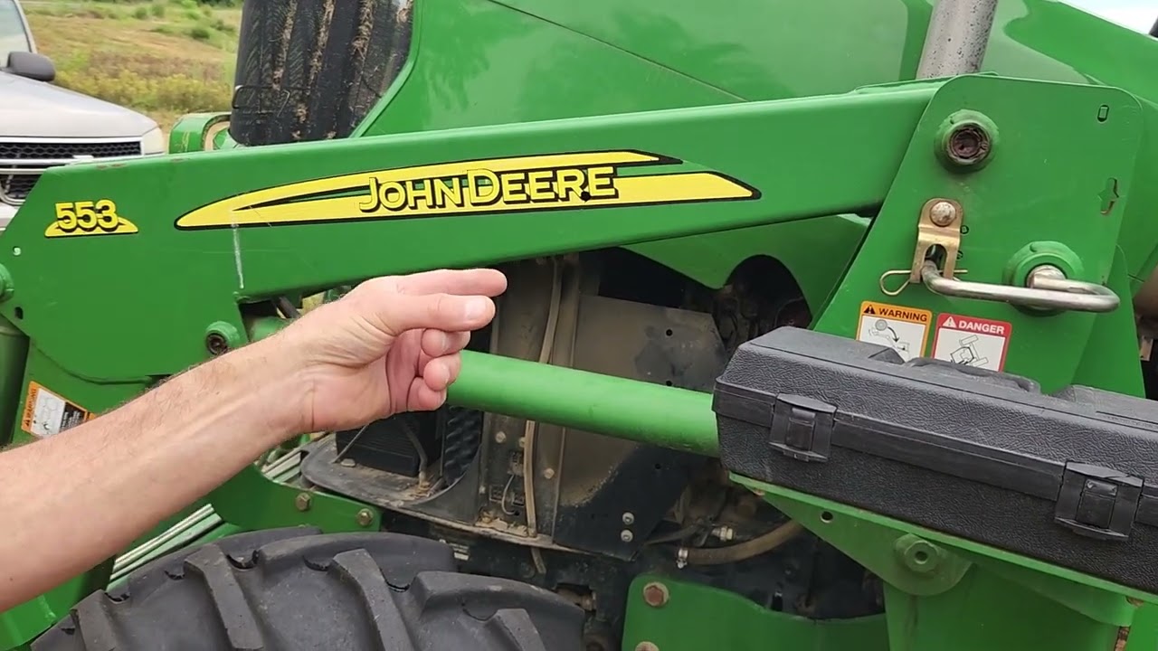 John Deere Tractor: Fuse Blows on Starting