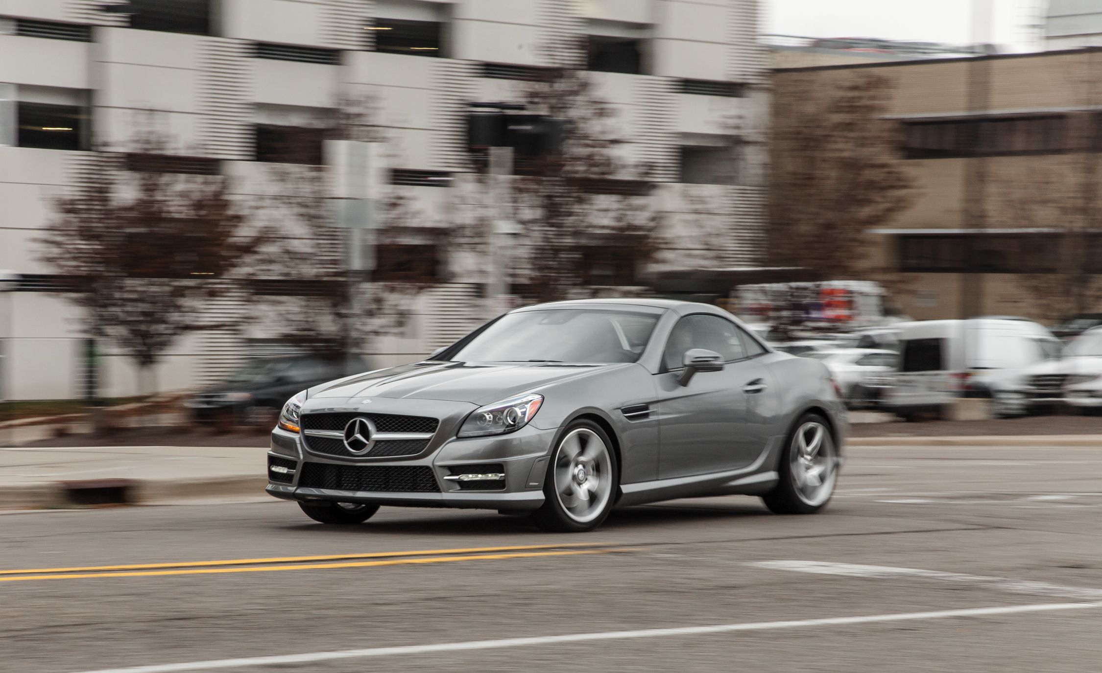 The 2015 MercedesBenz SLK250: Unveiling Issues and Customer Concerns