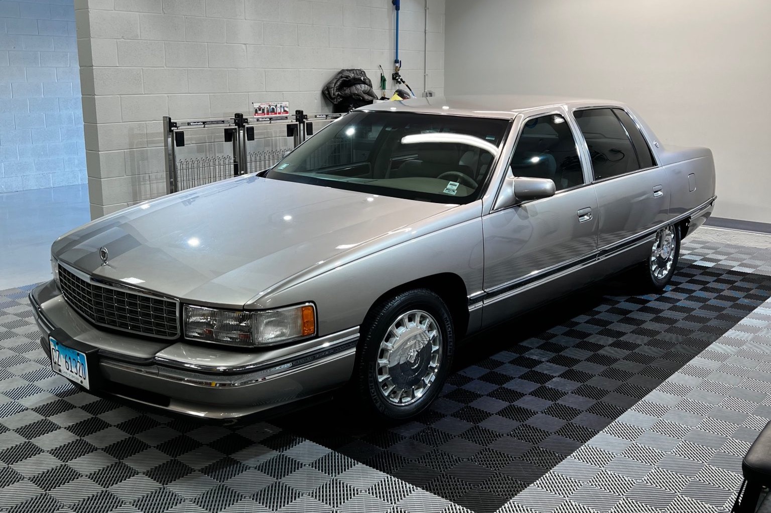 Troubleshooting a 1996 Cadillac DeVille: Start-up Success but No Movement