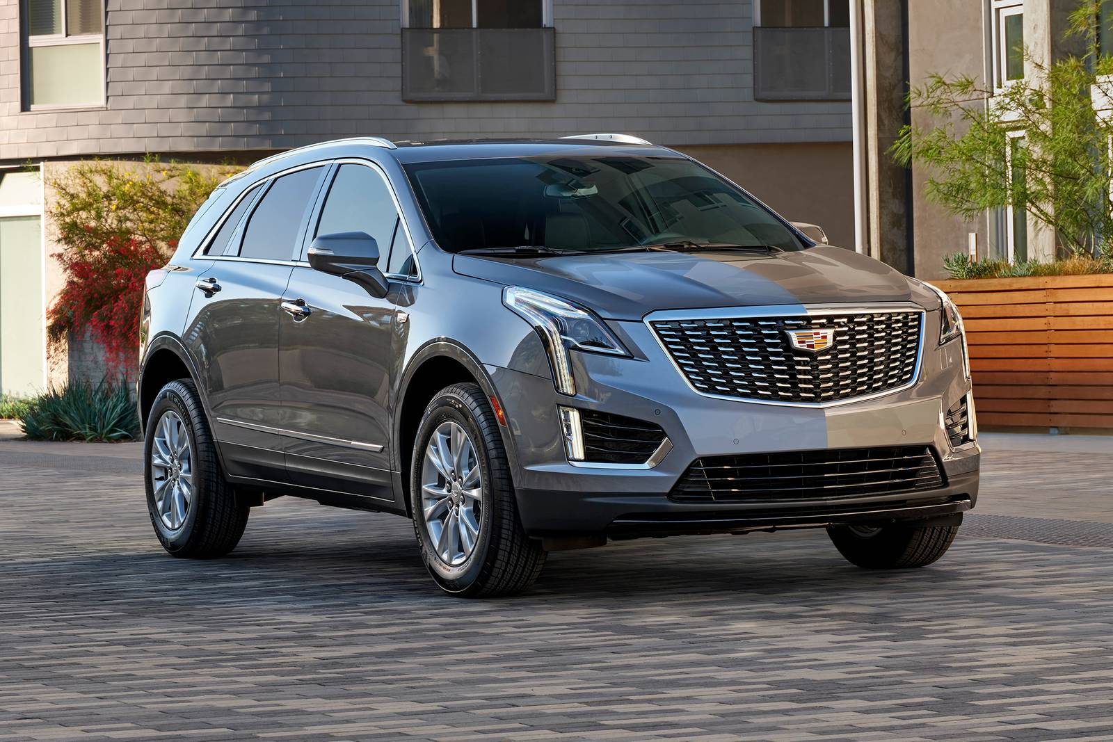 Unveiling the Cadillac XT5: Reviews and Owner Comments